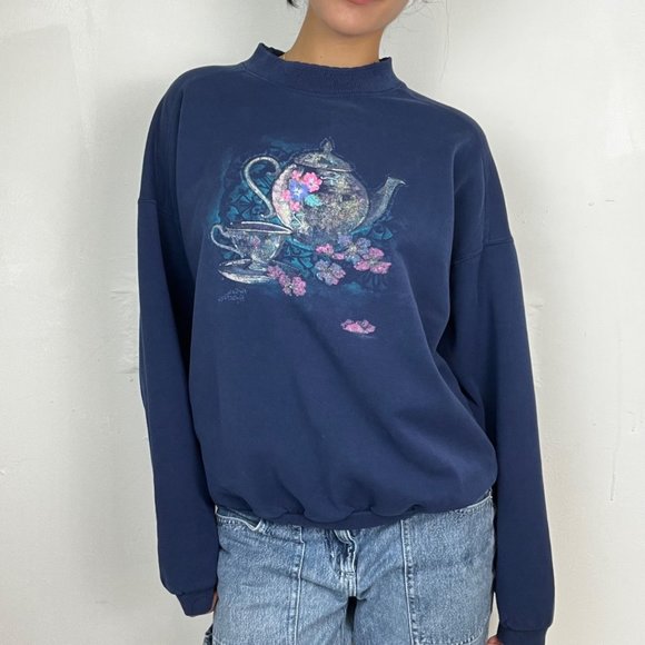 Vintage Tea Cup Northern Reflections Crewneck - Picture 3 of 4